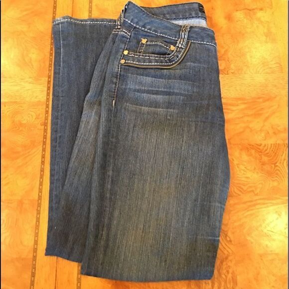 DENIM JEANS w Zipper Pocket Detail! - Picture 3 of 8